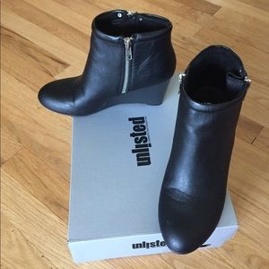 Women’s Black Wedge Bootie